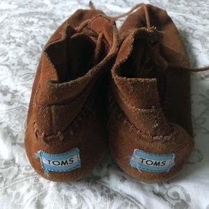 Leather Toms Moccasins